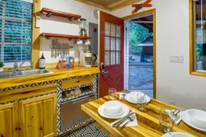 Adorable A-Frame Cabin, Steps to Lake Cushman! - Image 4