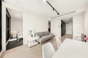 Convenient located 1 bedroom Apartment in Hawthorn - Image 5