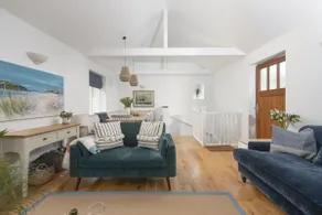Near Mawgan Porth - Free Parking - Free WiFi - Image 2