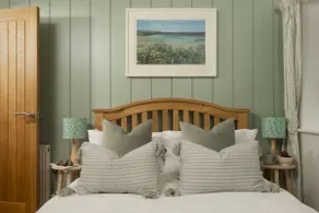 Near Mawgan Porth - Free Parking - Free WiFi - Image 5