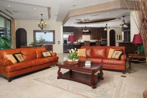 End Unit Penthouse at Esmeralda Private Jacuzzi - Image 4