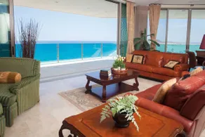 End Unit Penthouse at Esmeralda Private Jacuzzi - Image 3