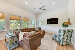 Modern, Riverfront Family House w/ Balcony & Grill - Image 3