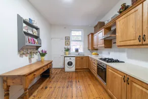 Family Stay By Sefton Park & Lark Lane Parking - Image 3