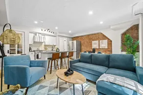 Family Brownstone w/ Private Backyard, Train, FIFA - Image 2