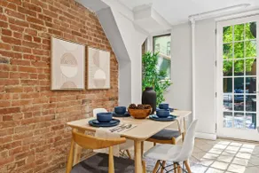 Family Brownstone w/ Private Backyard, Train, FIFA - Image 5