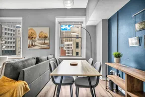 Modern 1B in Heart of Downtown • Pool & Spa • Gym - Image 5