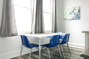 Historic Valley Junction Loft - Image 5