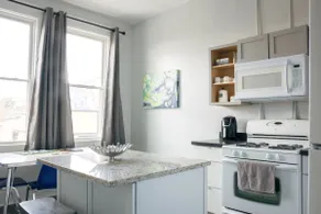 Historic Valley Junction Loft - Image 2