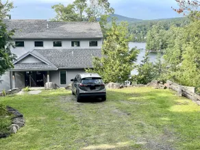 Stunning 4Bdrm Lake George Waterfront - Image 2