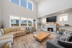 Gourmet Kitchen-Perfect For Families-Firepit-1 Dog - Image 3