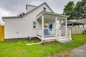 Walk to Beach: Hampton Home w/ Grill! - Image 3