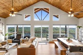 Falcons Point - Image 2