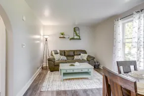 Cozy Greenwich Vacation Rental w/ Fire Pit - Image 4