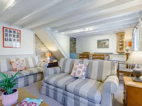 3 Bed in Weymouth oc-87065 - Image 3