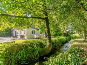 3 Bed in Camborne (oc-89492) - Image 3