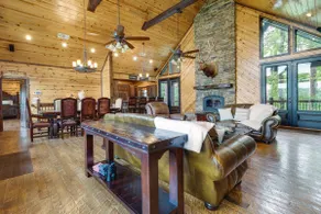 Cabin w/ Game Room & Hot Tub in Broken Bow! - Image 3