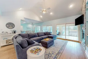 Scenic Canal Home: Pools, Sports & Dog Friendly! - Image 5
