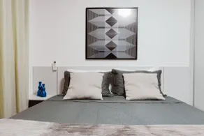 Comfortable Apartment, Business & Leisure! - Image 3