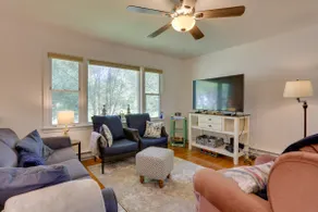 Kiamesha Lake Home w/ Deck: 4 Mi to Resorts World! - Image 5
