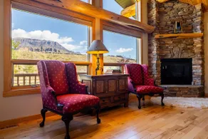 AJ's Outpost- Mountain Views, Family Retreat - Image 4