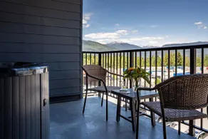 Revytalize - Cozy 3 Bedroom Condo - Image 5
