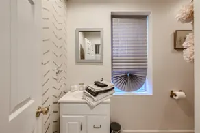 Baltimore Beauty! Johns Hopkins! 3 bedroom apt - Image 5