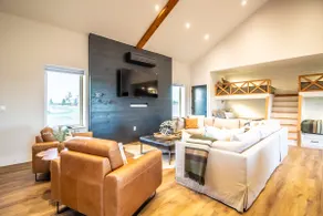 2 Unit Farmhouse-Ranch+Bunk House,Quiet-sleeps 12 - Image 5
