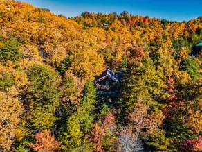 7mins to Smokies Secluded Mountain view Romantic sunsets with hot tub - Image 3