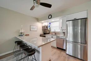 Waterfront Marco Island Condo Near Tigertail Beach - Image 2