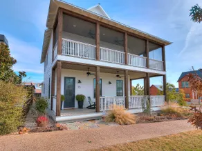 Carlton Landing-North Fork Cottage - Image 2