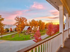 Carlton Landing-The Crown - Image 3