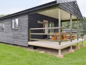 Larch Lodge - Image 2