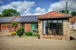 East Green Farm Cottages - The Granary - Image 5