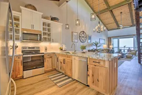 Airy Oceanfront Kailua-Kona Gem w/ Community Pool - Image 5