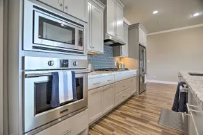 Elegant Lake Conroe Townhome w/ Boat Slip! - Image 5