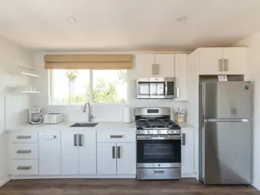 Mt Helix Studio Loft with Mountain Views - Image 2