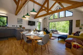 Tresillian Lodge Waterfront, Forest, Hot tub,Sauna - Image 3