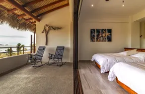 Suite in Ixtapa with ocean and pool views - Image 4