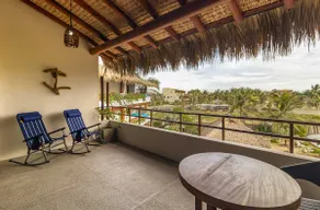 Elegant oceanfront suite in Ixtapa - Image 5