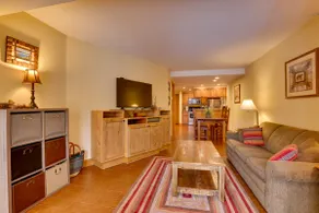 Shuttle to Vail Resort: Condo w/ Hot Tub Access - Image 4