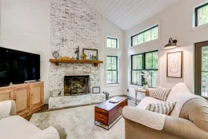 Deck & Fire Pit Bliss: Mountaintown Creek Cottage! - Image 3