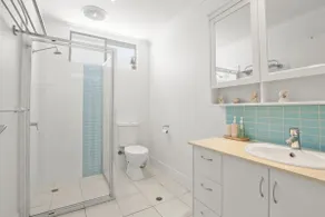 Beachcomber Unit 2 7 Dingle Ave - Image 5