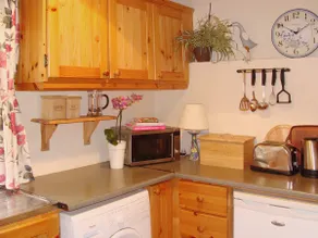 Bridies Holiday Cottage Roundstone by Trident Holiday Homes - Image 5