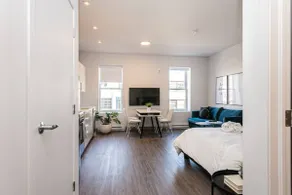Amazing and Perfectly Located Flat by Denstays - Image 2