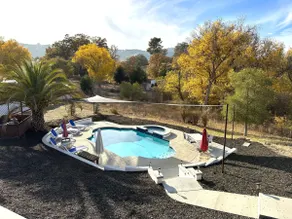 Paso Wine Country Farmhouse with Pool, Spa, Game Room - Image 2