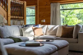 Monarch's Roost Luxe Cabin w Hot Tub and Sauna 10 Min to Helen - Image 3