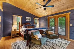 Monarch's Roost Luxe Cabin w Hot Tub and Sauna 10 Min to Helen - Image 4