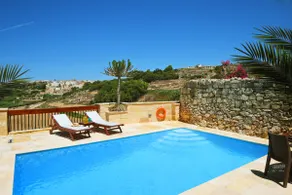 3 Bedroom Traditional House, Pool & Valley Views - Image 3