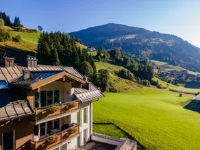 Apartamento vacacional totalmente equipado con terraza | Cerca de las pistas de esquí - Image 2